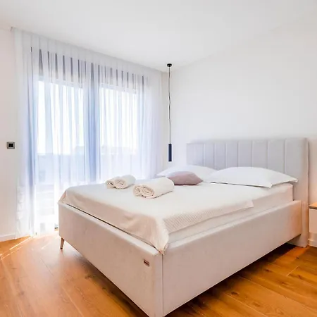 Lovely In بيت للعطل فوديس