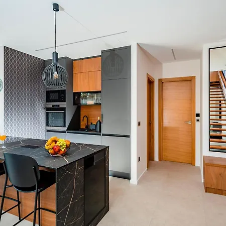 Lovely In Nyaraló *